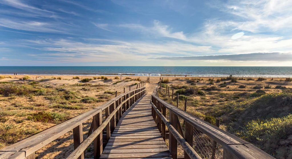 playa-de-los-enebrales-compressor-1024x557
